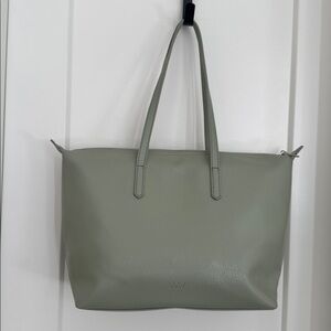 Matt and Nat zippered tote bag in matcha green